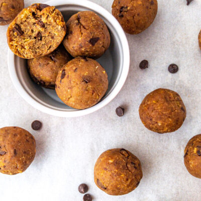 Protein Chocolate Chip Cookiedough Balls
