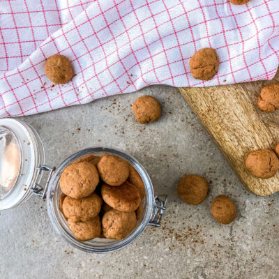 Healthy Gingerbread Cookies (Pepernoten)